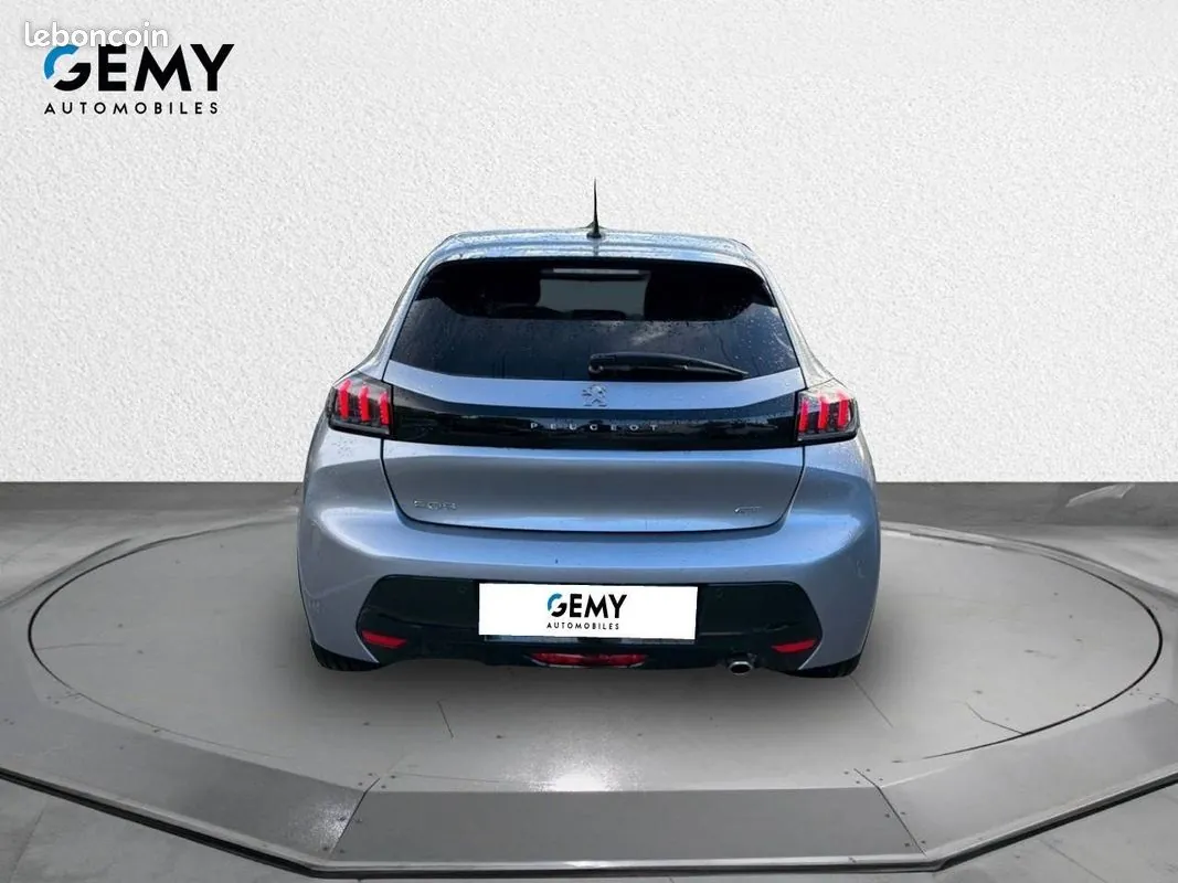Peugeot 208 2022 photo 5