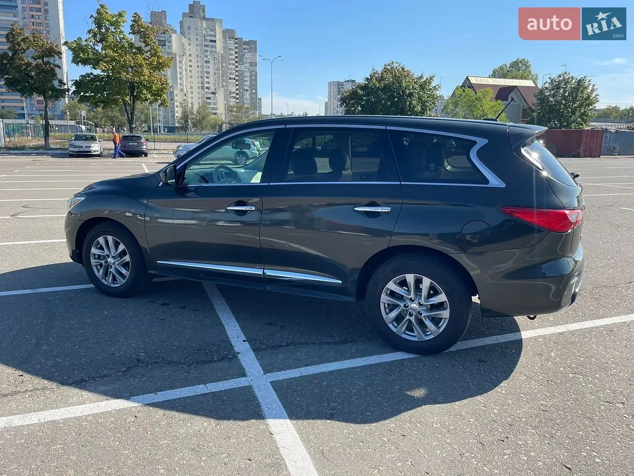 Infiniti Jx35 2013 photo 2