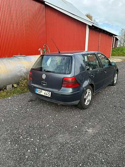 Volkswagen Golf 1999 photo 2