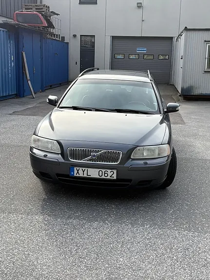 Volvo V70 2007 photo 2