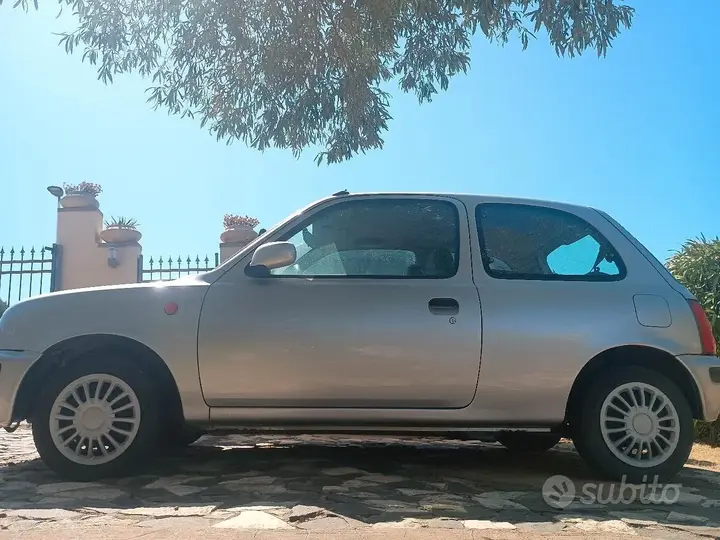 Nissan Micra 1996 photo 4