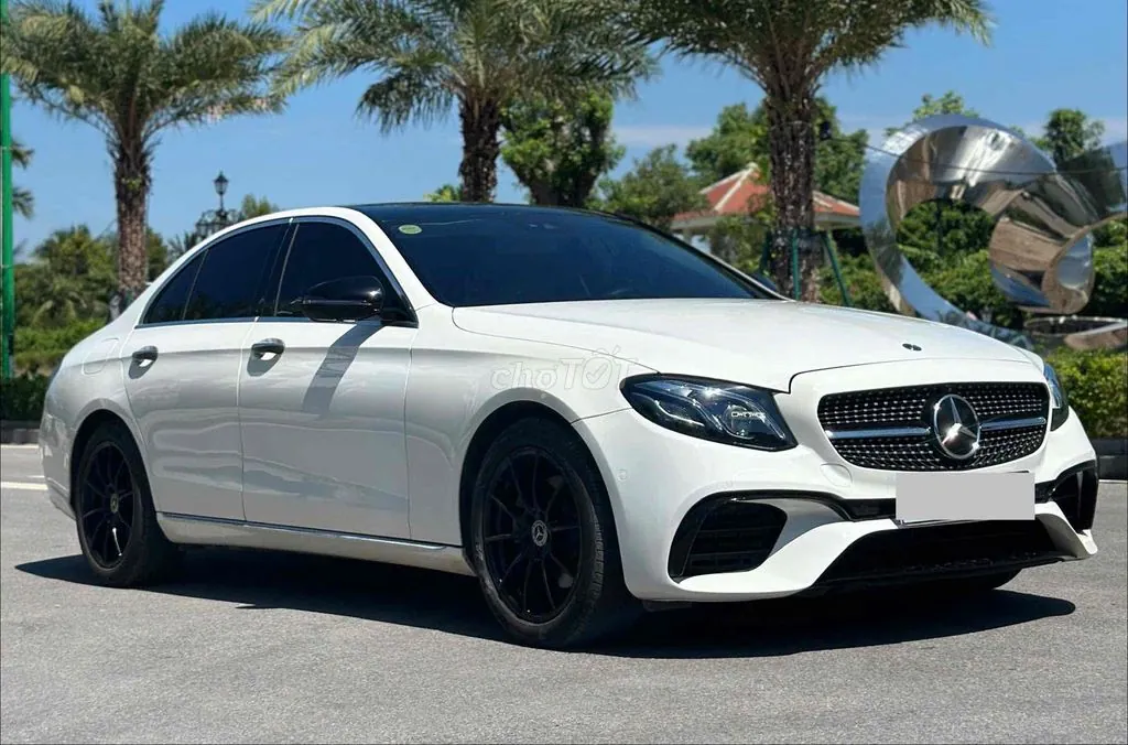 Mercedes-Benz E-Class 2017 photo 2