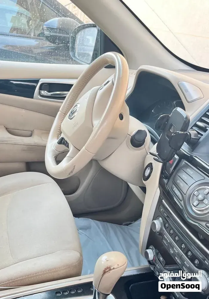 Nissan Pathfinder 2013 photo 3
