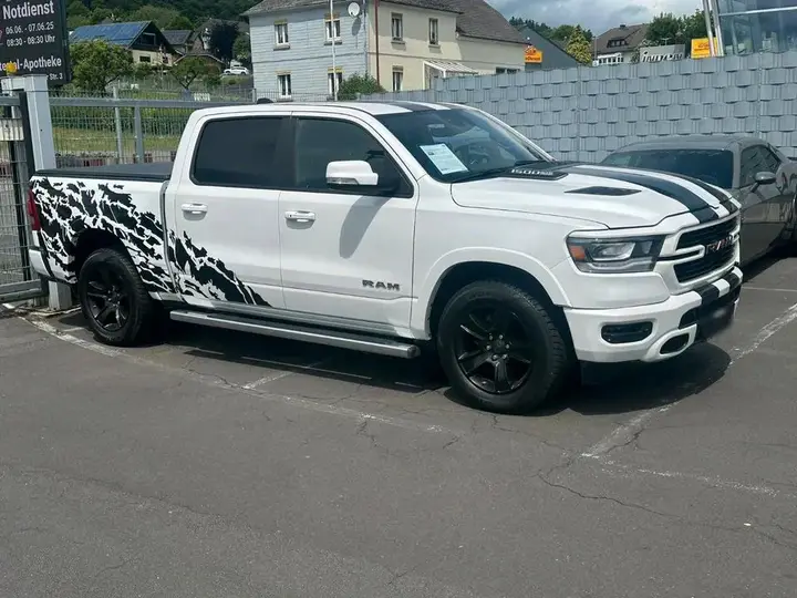 Dodge Ram 1500 Laramie