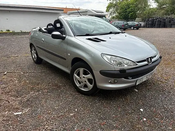 Peugeot 206 Cc 2002 photo 2