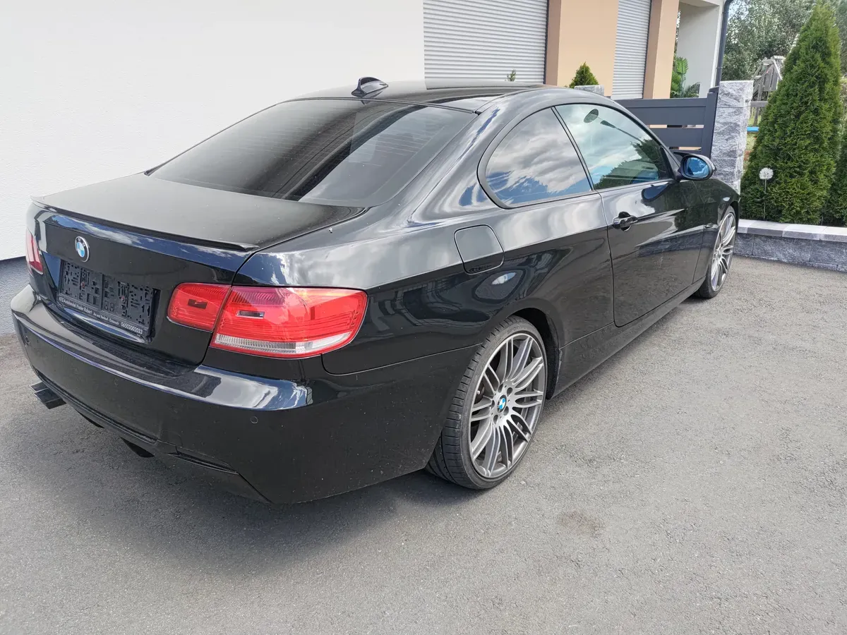 BMW 330D 2007 photo 3