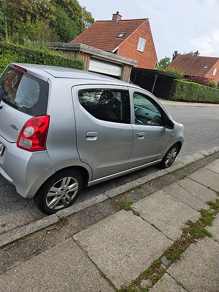 Suzuki Alto 2009 photo 2