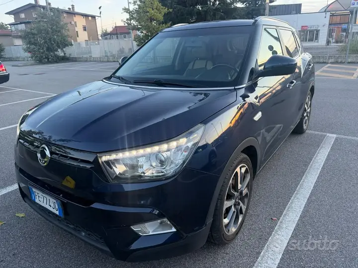 KG Mobility Tivoli 2016 photo 2
