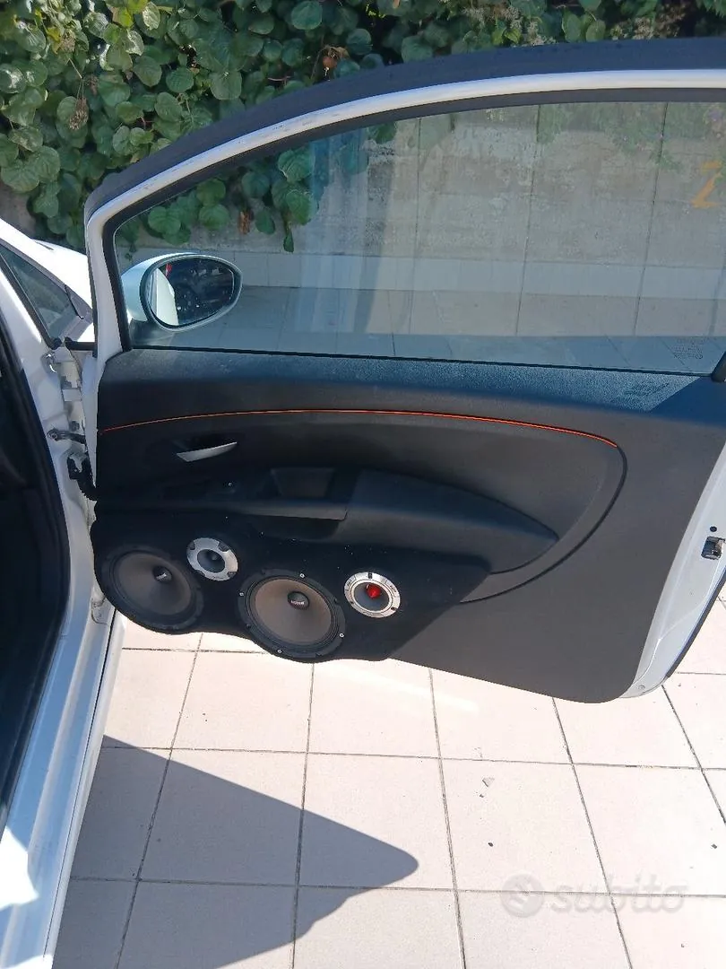 Fiat Grande Punto 2009 photo 3