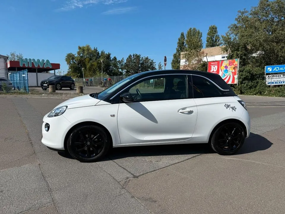 Opel Adam