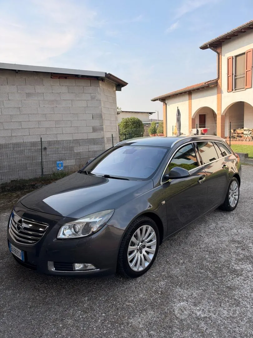 Opel Insignia 2010 photo 2