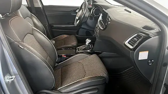 Kia Ceed 2024 photo 3