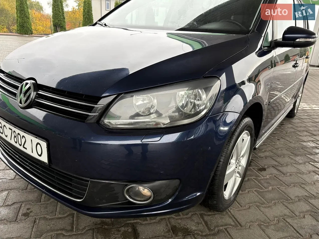 Volkswagen Touran 2011 photo 4