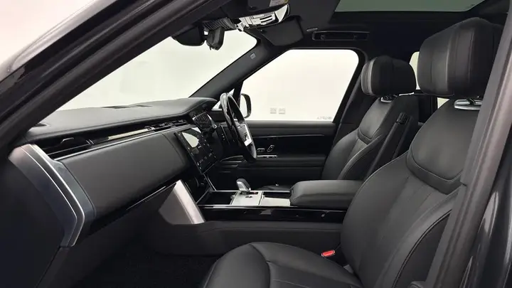 Land Rover Range Rover 2024 photo 3