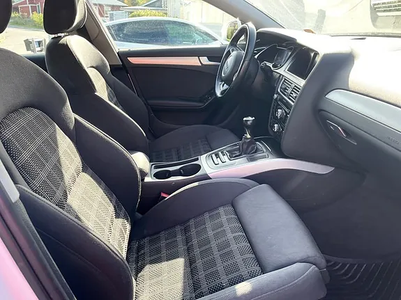 Audi A4 2013 photo 5