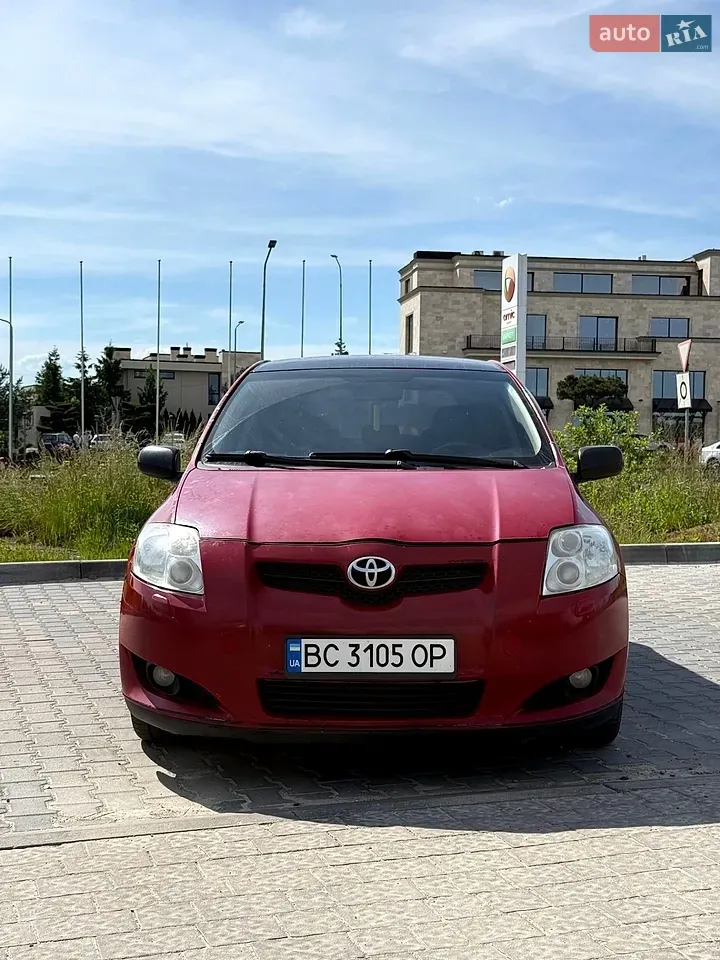 Toyota Auris 2008 photo 2