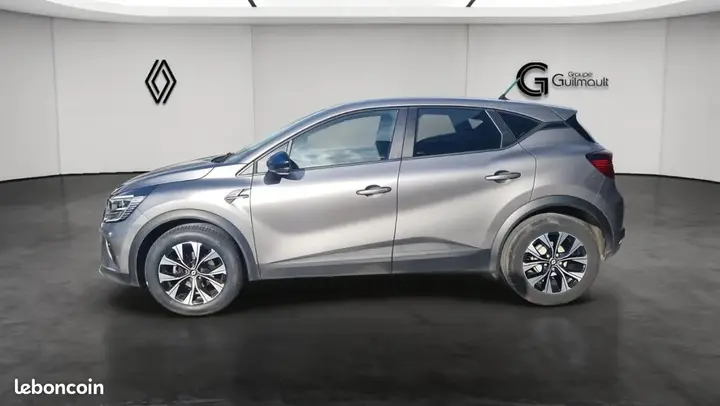 Renault Captur 2024 photo 2