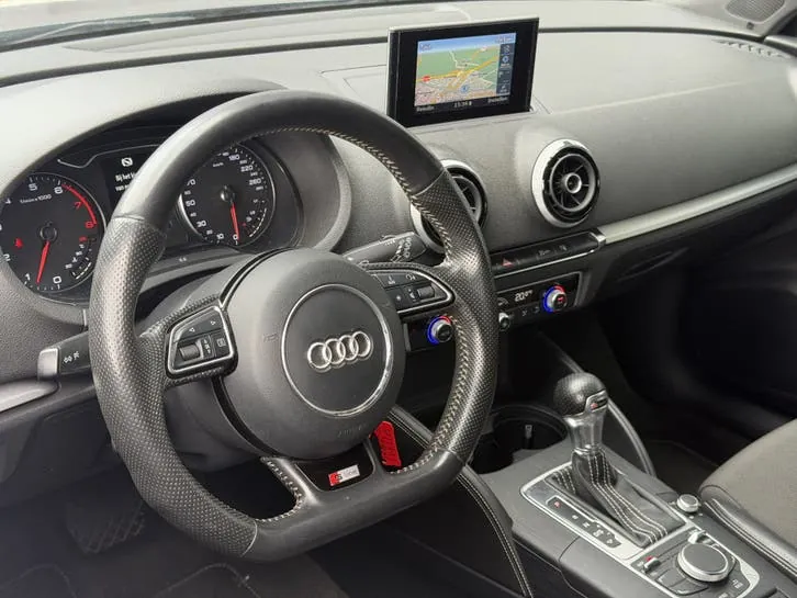 Audi A3 2015 photo 3
