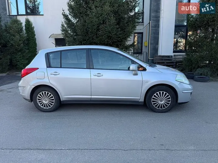 Nissan Tiida 2008 photo 5