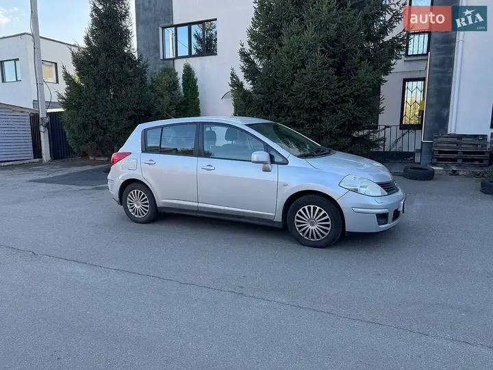 Nissan Tiida 2008 photo 4