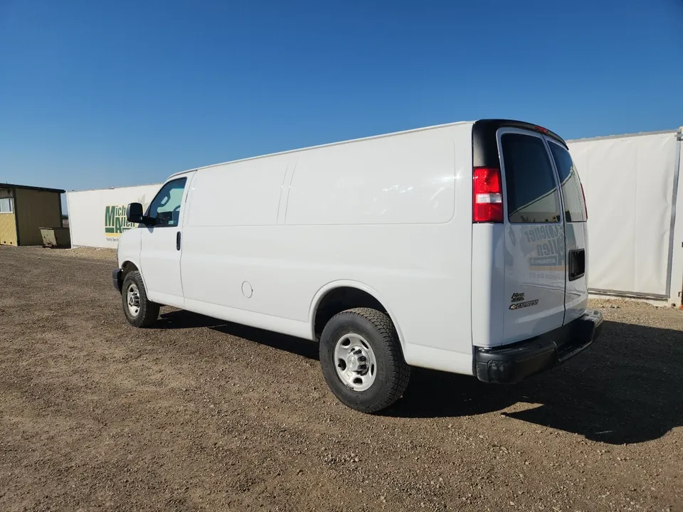 Chevrolet Express 2020 photo 3