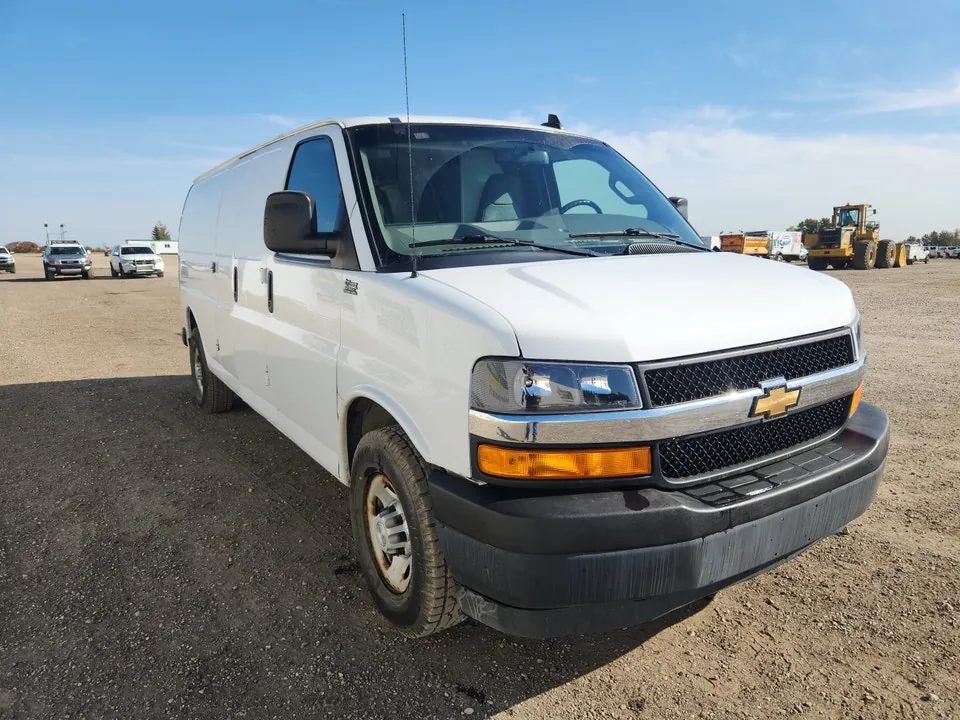 Chevrolet Express 2020 photo 2
