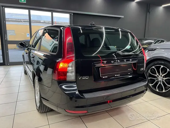 Volvo V50 2012 photo 4