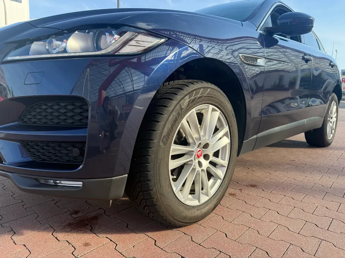 Jaguar F-Pace 2016 photo 3