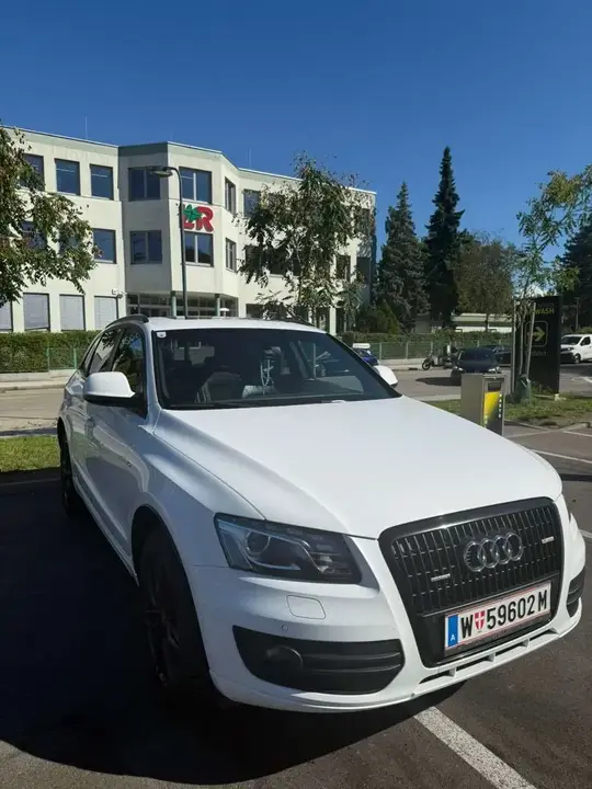 Audi Q5 2010 photo 3