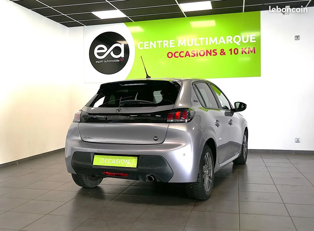 Peugeot 208 2021 photo 2