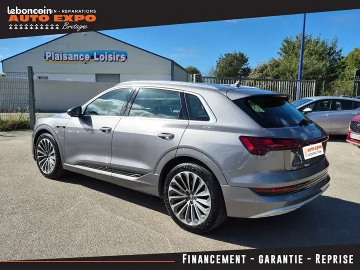 Audi E-Tron 2019 photo 2