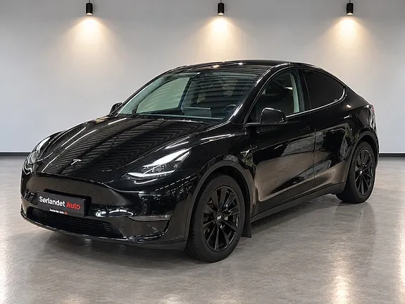 Tesla Model Y 2023 photo 2
