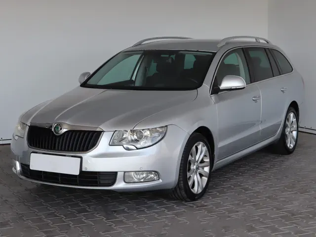 Skoda Superb Combi