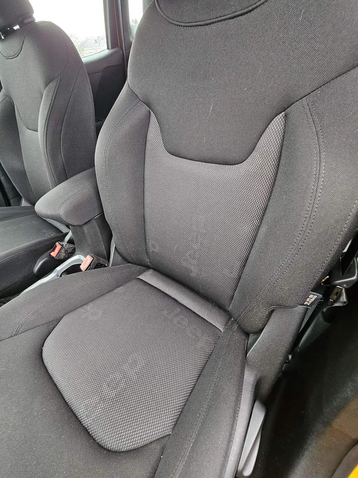 Jeep Renegade 2015 photo 3