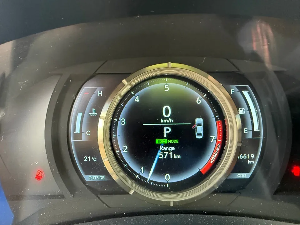 Lexus Is 350 2014 photo 3