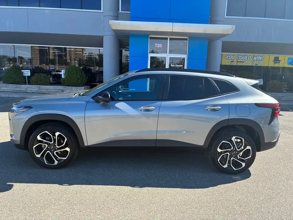 Chevrolet Trax 2024 photo 2