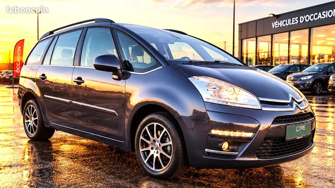 Citroen C4 Picasso 2011 photo 2