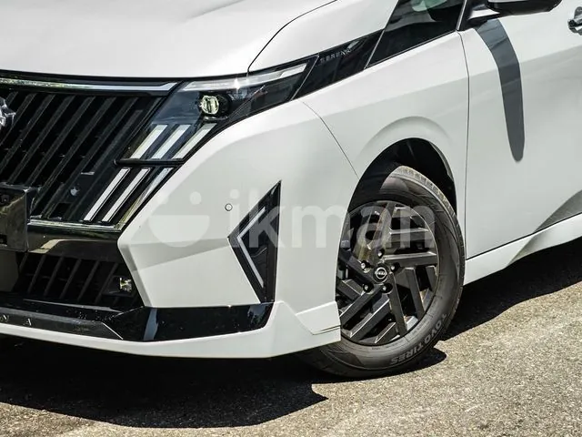 Nissan Serena 2026 photo 2