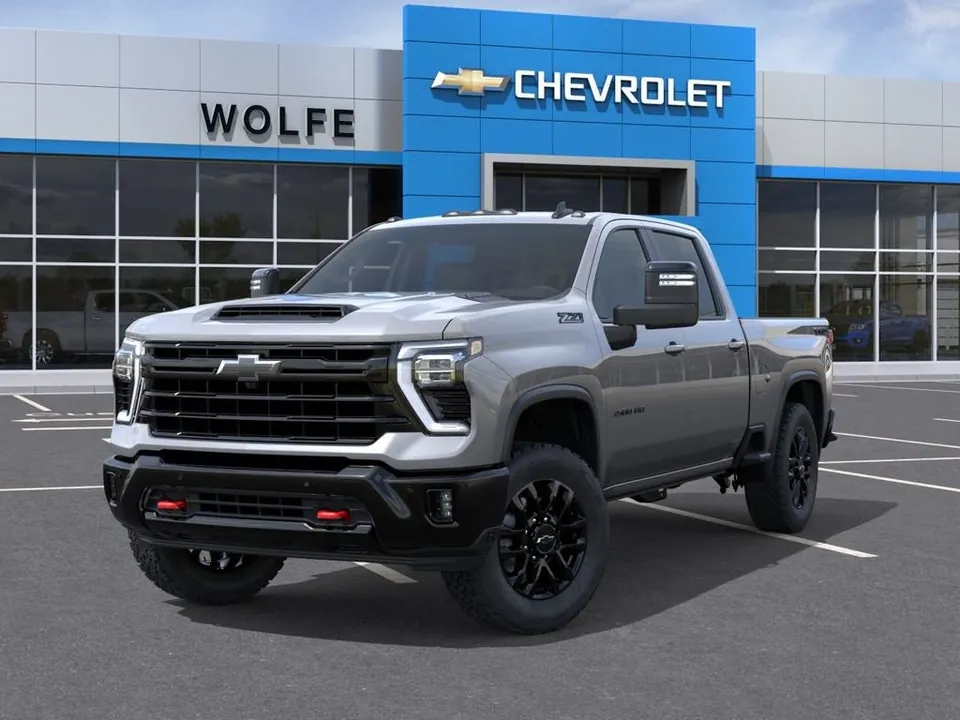 Chevrolet Silverado 3500Hd 2026 photo 2