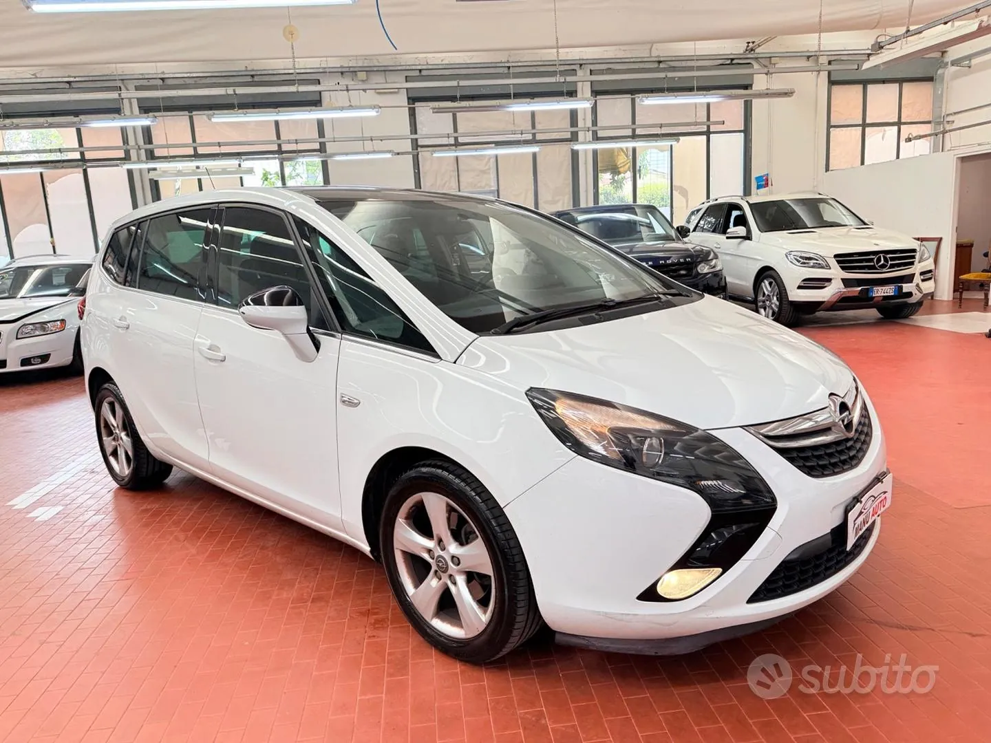 Opel Zafira Tourer 2014 photo 3