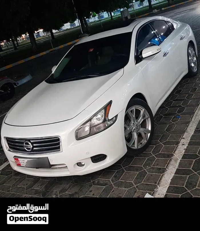 Nissan Maxima 2012 photo 2
