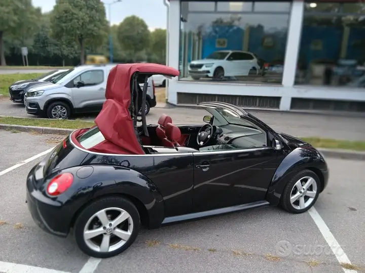 Volkswagen New Beetle 2007 photo 2