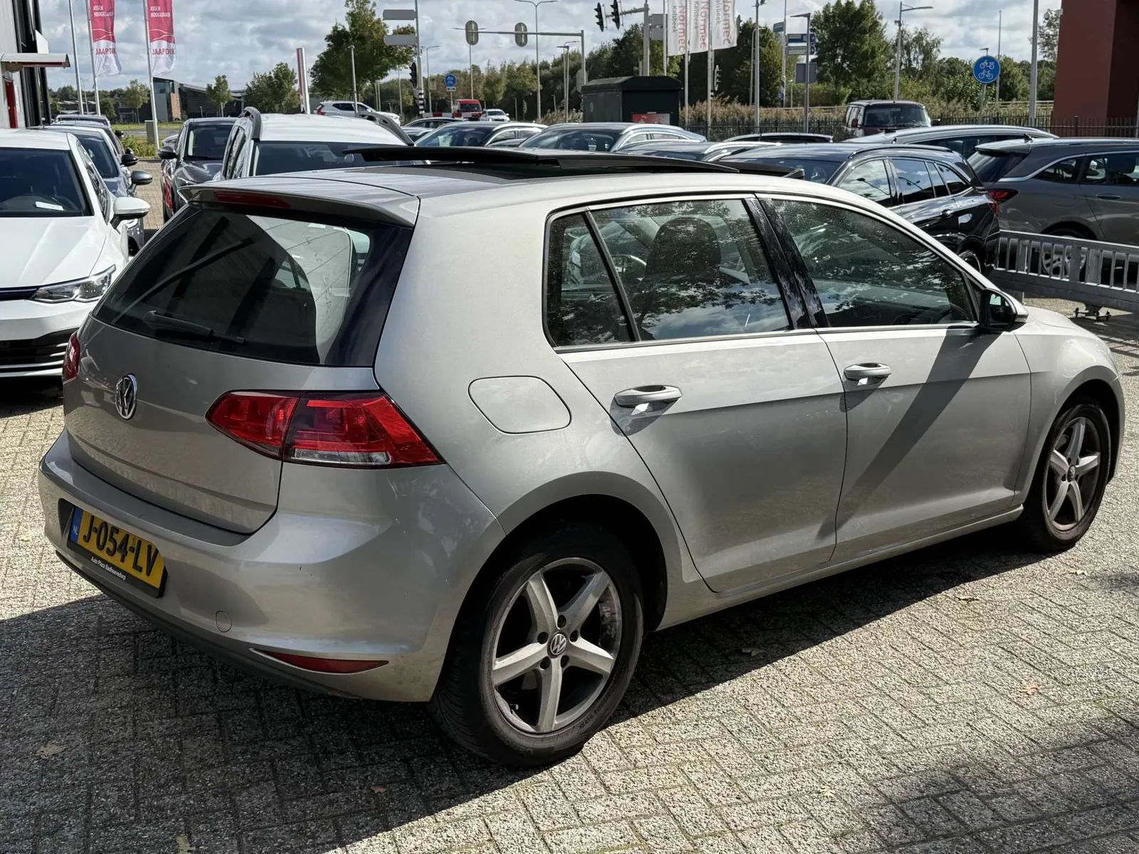 Volkswagen Golf 2013 photo 2