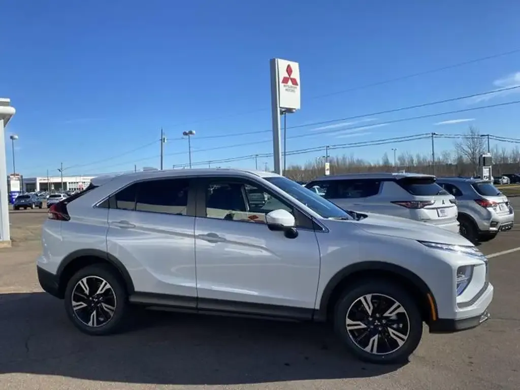 Mitsubishi Eclipse Cross 2026 photo 3