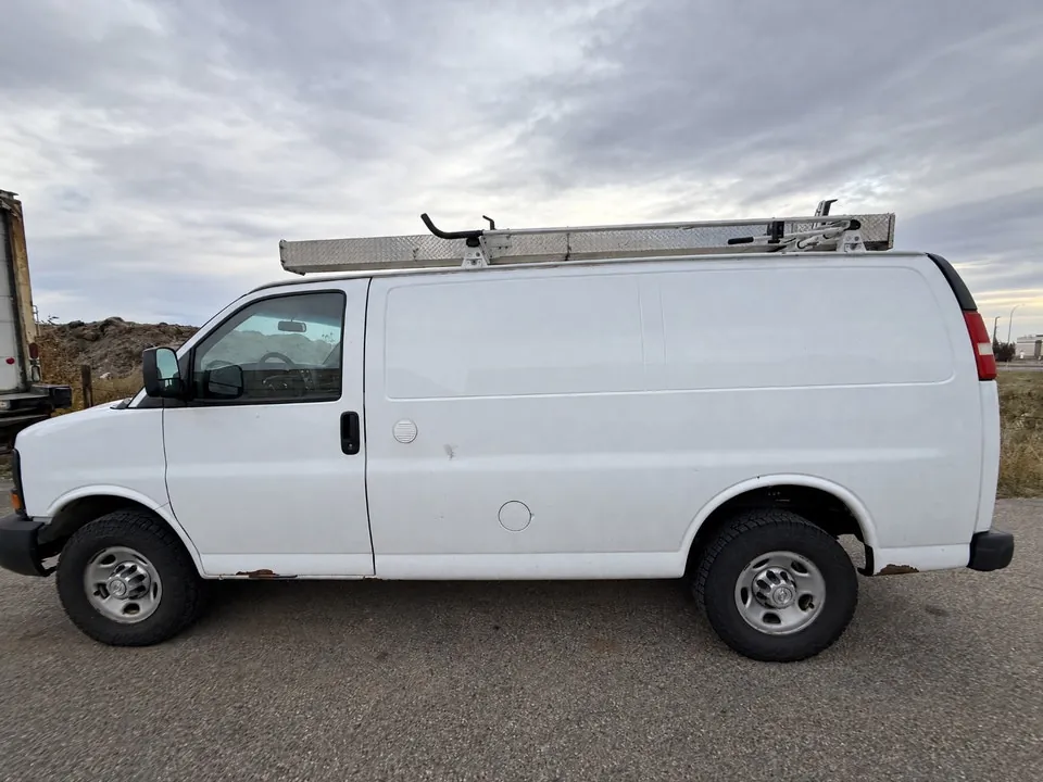 Chevrolet Express 2500 2014 photo 4