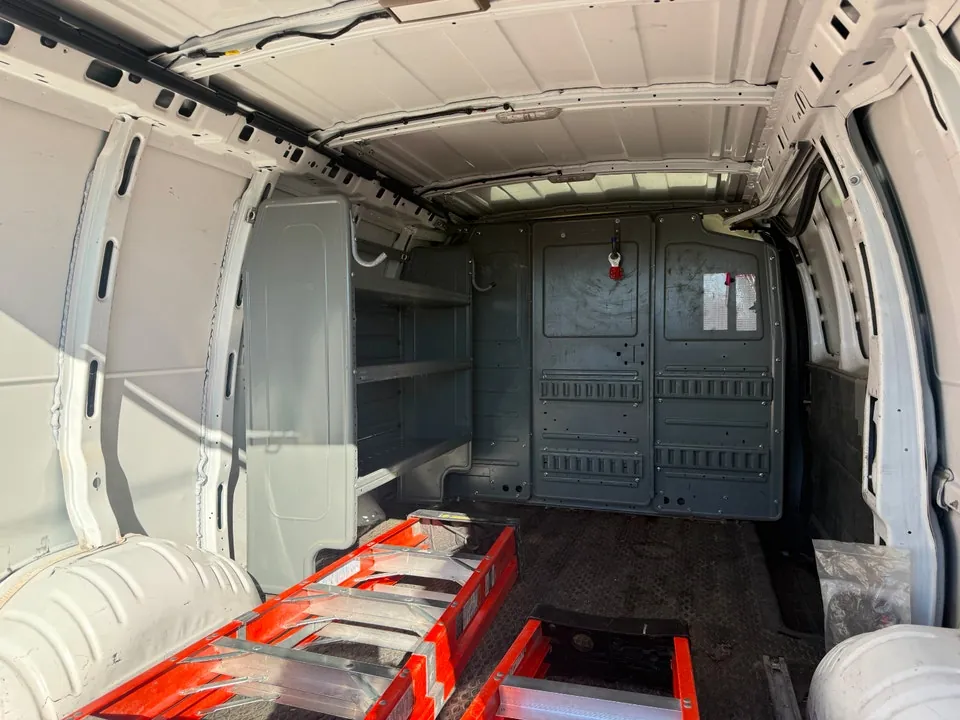 Chevrolet Express 2500