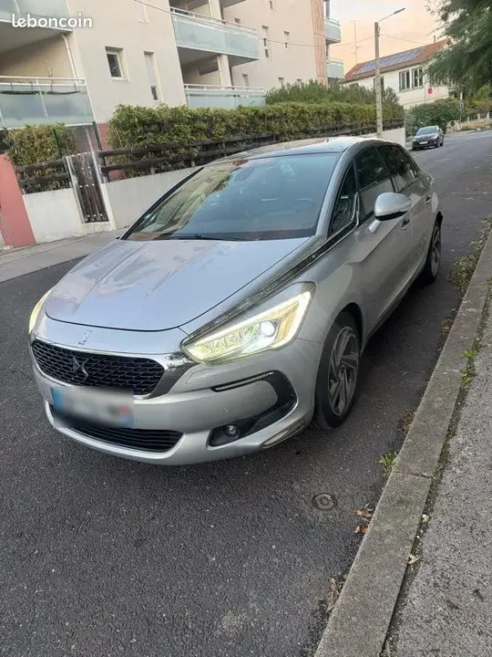 Citroen Ds5 2015 photo 2
