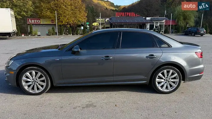 Audi A4 2018 photo 5