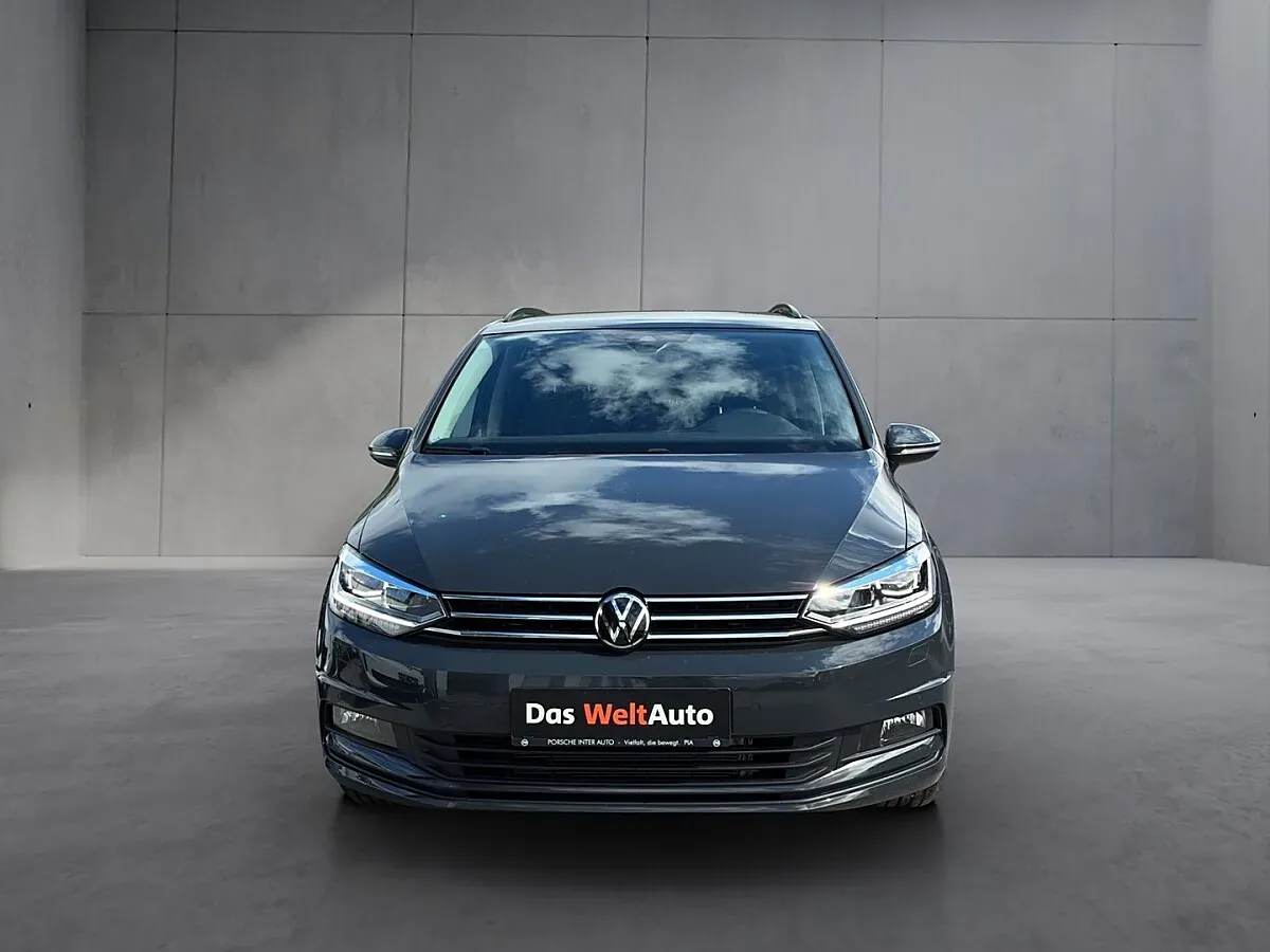 Volkswagen Touran 2026 photo 2