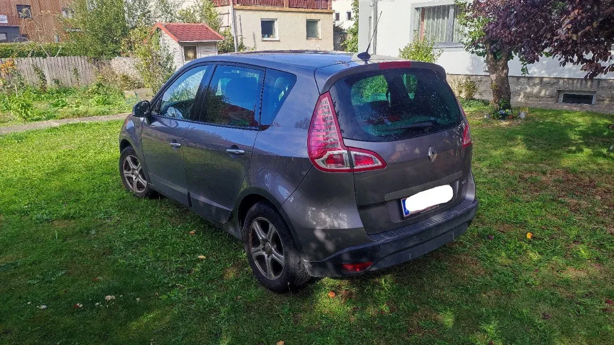 Renault Scenic 2010 photo 3